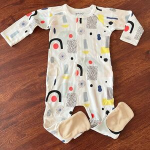 NWOT Goumi Kids Dream Big Footie SZ 2T HTF Snap Jumpsuit Bamboo